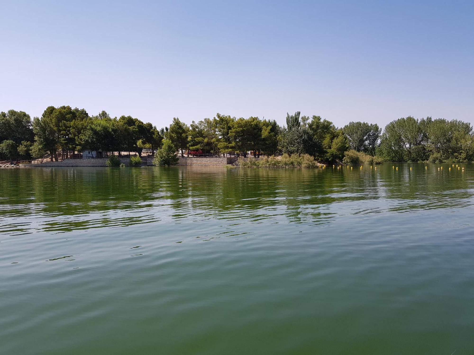 Taiga Lake كاسبي المظهر الخارجي الصورة