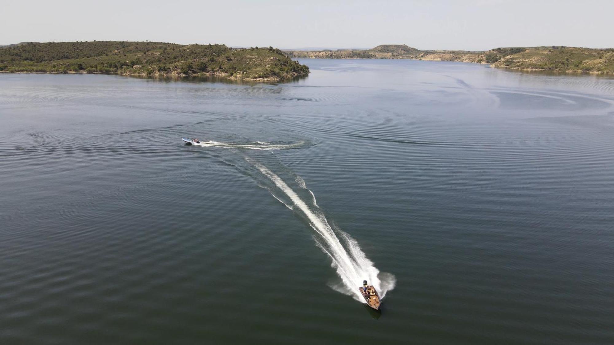 Taiga Lake كاسبي المظهر الخارجي الصورة