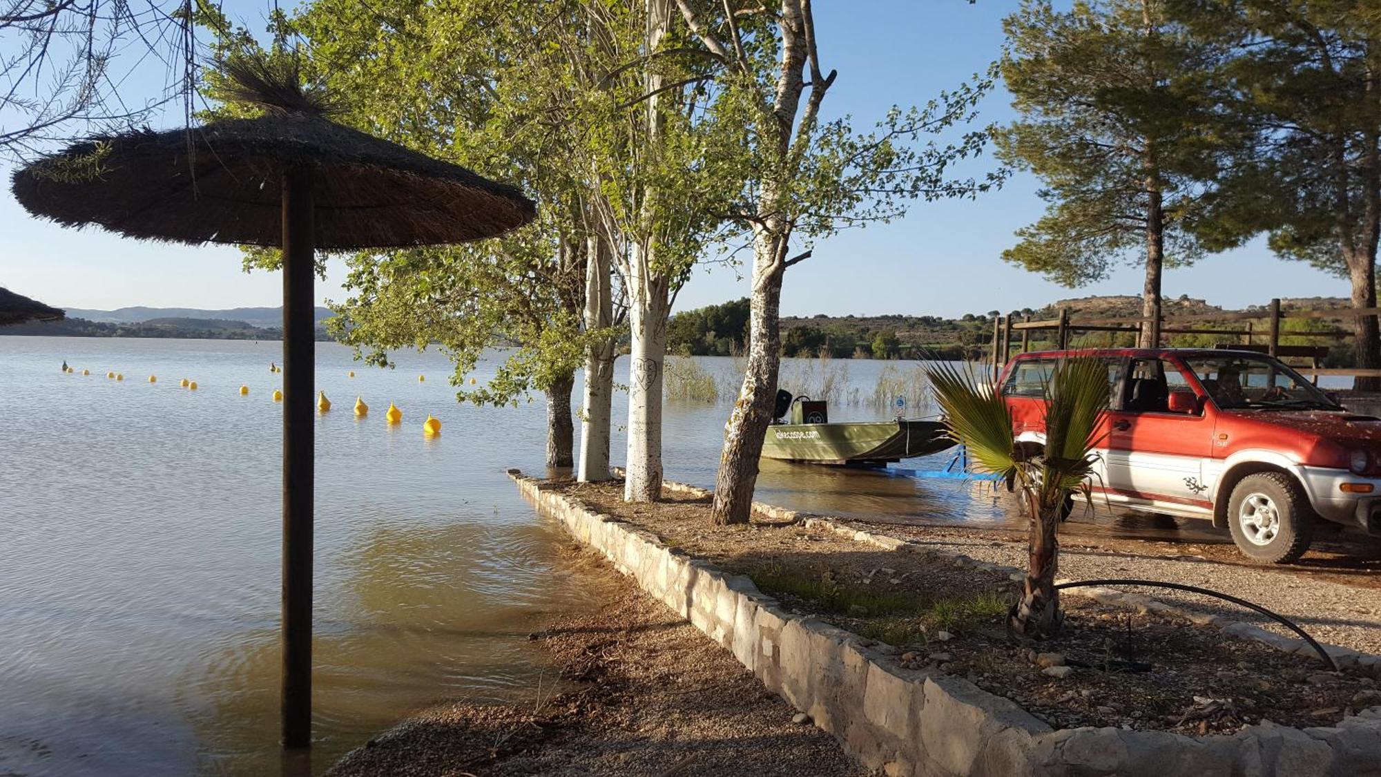 Taiga Lake كاسبي المظهر الخارجي الصورة